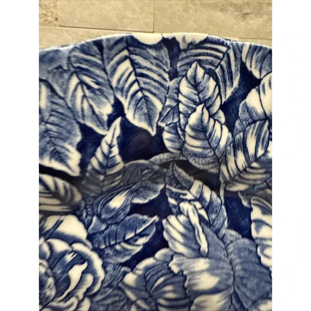 Churchill Bermuda Blue‎ Scalloped Edge Dinner Plate 10 3/8